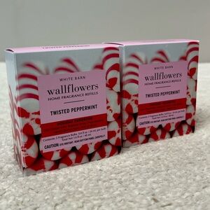B&BW White Barn "Twisted Peppermint" Wallflowers Home Fragrance Refills